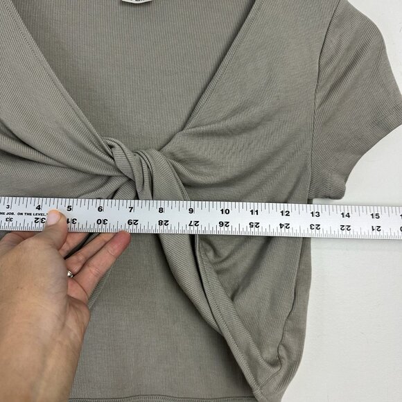 Aritzia Sunday Best Cassie Twist Front TShirt Green Womens Small Y2K Beach Gym - Picture 6 of 8